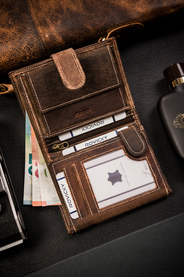 Piniginė vyrams Always Wild X132 S655