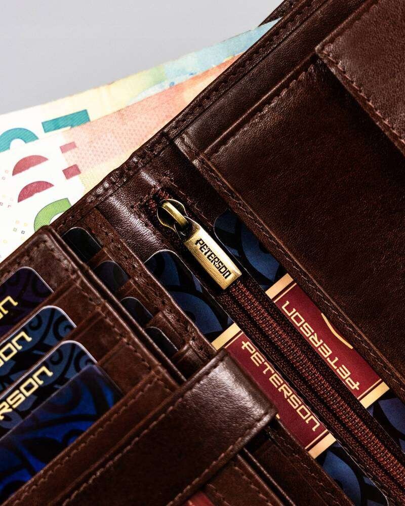 Piniginė vyrams Peterson VT1 ruda S533