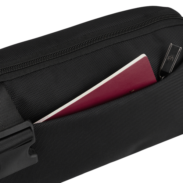 Vyriška maža juoda „Peterson“ lengva miesto rankinė per petį (crossbody), užsegama užtrauktuku, iš tekstilės D89