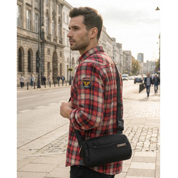 Vyriška maža juoda „Peterson“ lengva miesto rankinė per petį (crossbody), užsegama užtrauktuku, iš tekstilės D89