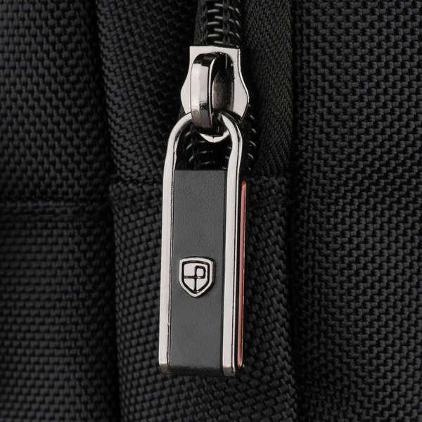 Vyriška „Peterson“ lengva juoda crossbody rankinė per petį su užtrauktuku, iš tekstilės D91