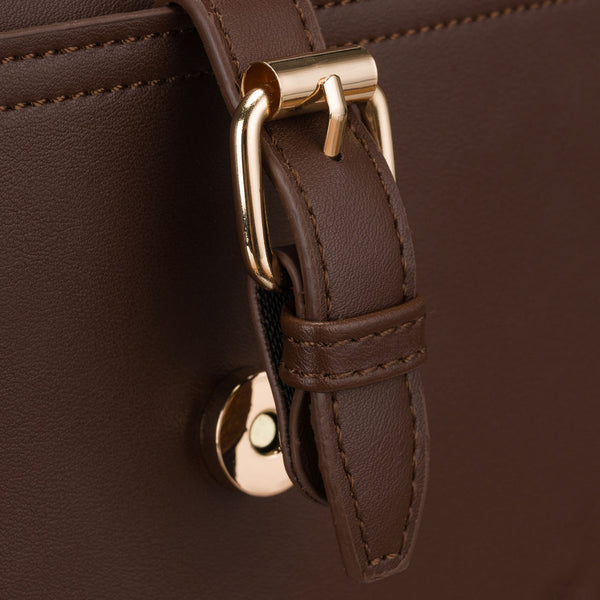 Maža moteriška „Peterson“ crossbody rankinė per petį, ruda, iš ekologiškos odos D48