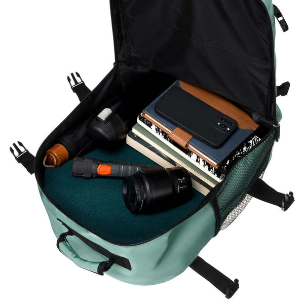 Turkio spalvos tekstilinė dviejų skyrių kelioninė kuprinė „Peterson“ su tvirtinimu prie lagamino ir USB jungtimi K47