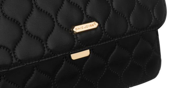 Elegantiška moteriška dygsniuota „David Jones“ crossbody rankinė per petį D1