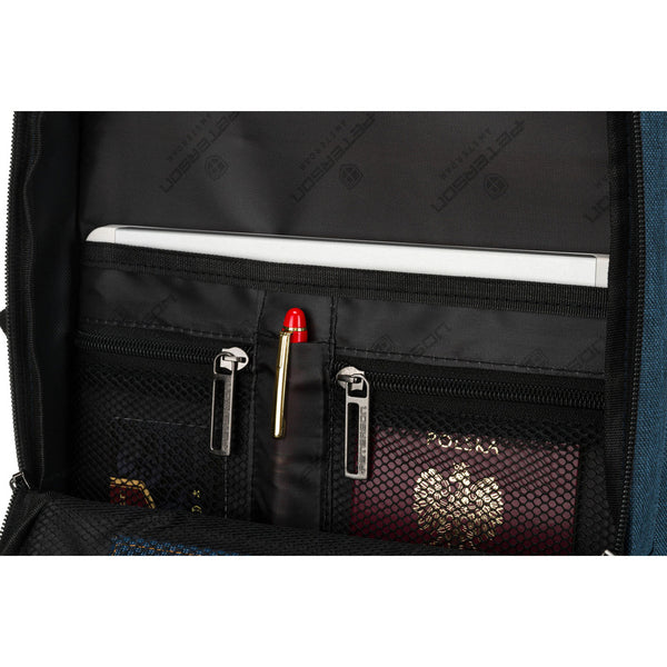 Tamsiai mėlyna poliesterinė kelioninė kuprinė „Peterson“ su prisegamu dirželiu K54