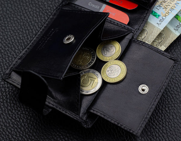 Vyriška piniginė Pierre Cardin, su RFID apsauga, juoda A323306