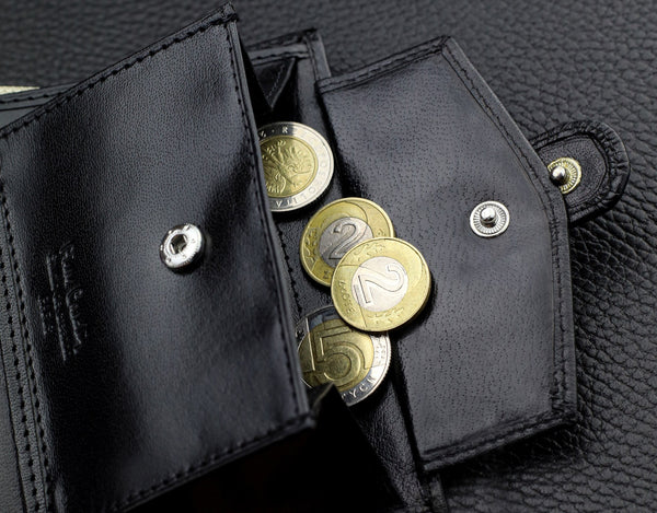 Vyriška odinė piniginė Pierre Cardin, juoda, RFID apsauga A623406