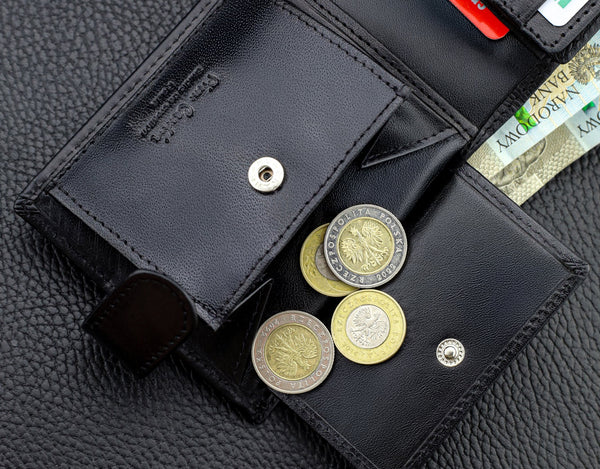 Vyriška odinė piniginė Pierre Cardin, juoda, RFID apsauga A423706