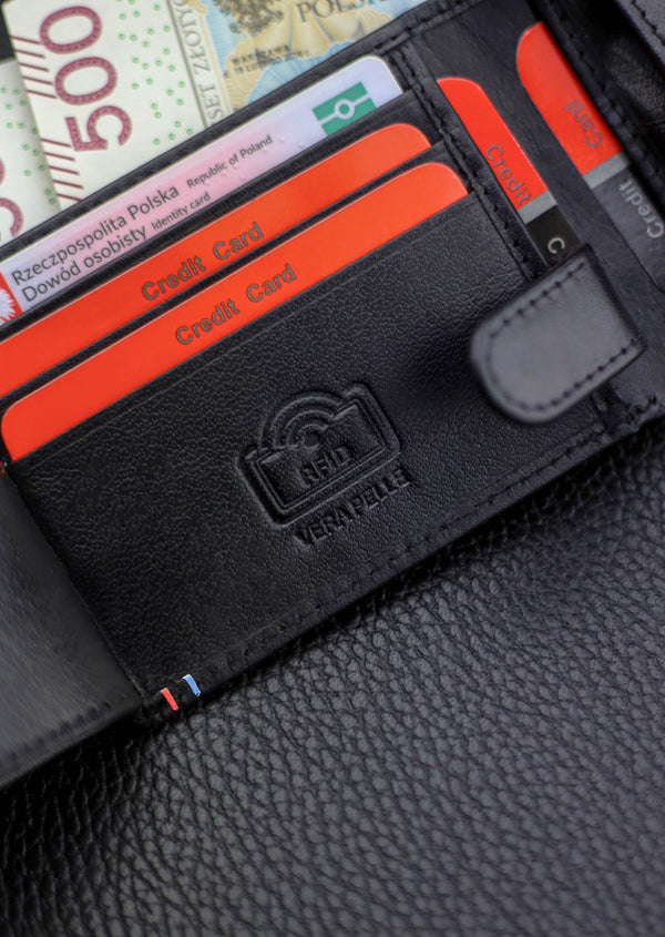 Vyriška odinė piniginė Pierre Cardin su RFID apsauga A323606