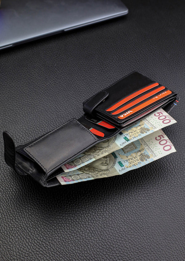 Vyriška odinė piniginė Pierre Cardin su RFID apsauga A323606