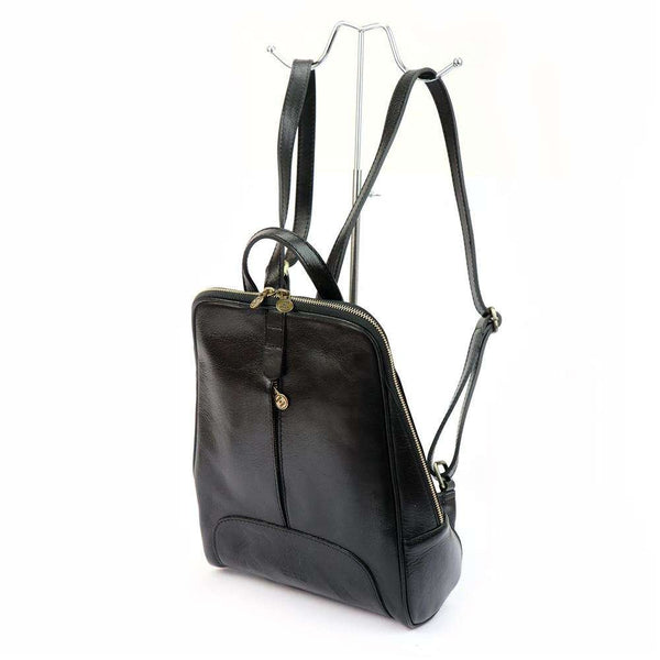 Moteriška odinė kuprinė Florence 2001, juoda, su auksinės spalvos detalėmis