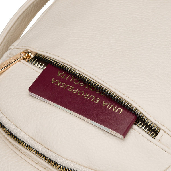 Peterson moteriška 2in1 miesto kuprinė–rankinė iš ekologiškos odos, smėlio spalvos, su užtrauktuku D93