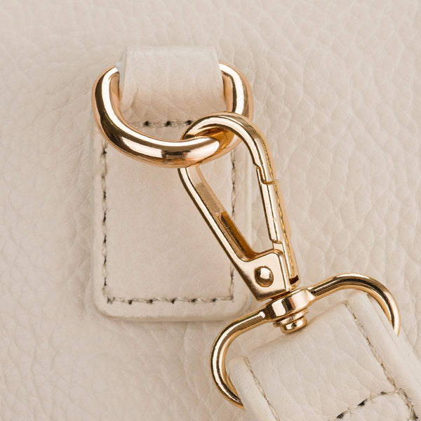 Peterson moteriška 2in1 miesto kuprinė–rankinė iš ekologiškos odos, smėlio spalvos, su užtrauktuku D93