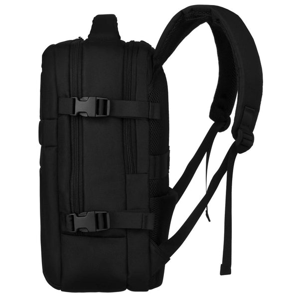 Juoda tekstilinė kelioninė kuprinė „Peterson“ su reguliuojamomis petnešomis K50