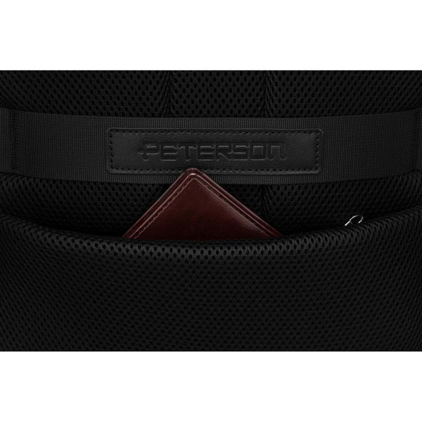 Juoda tekstilinė kelioninė kuprinė „Peterson“ su reguliuojamomis petnešomis K50