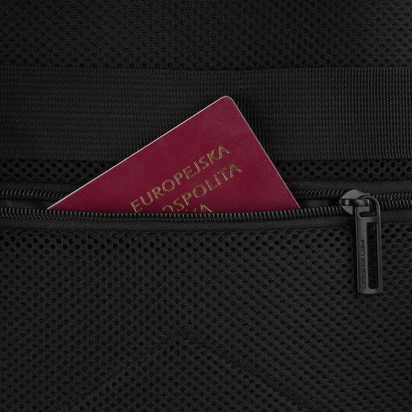 „Peterson“ kelioninė kuprinė (45x30x15 cm), poliesteris, juoda spalva