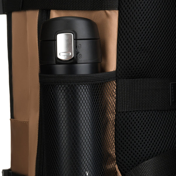 Smėlio spalvos poliesterinė kelioninė kuprinė „Peterson“ su kvėpuojančiomis petnešomis K56