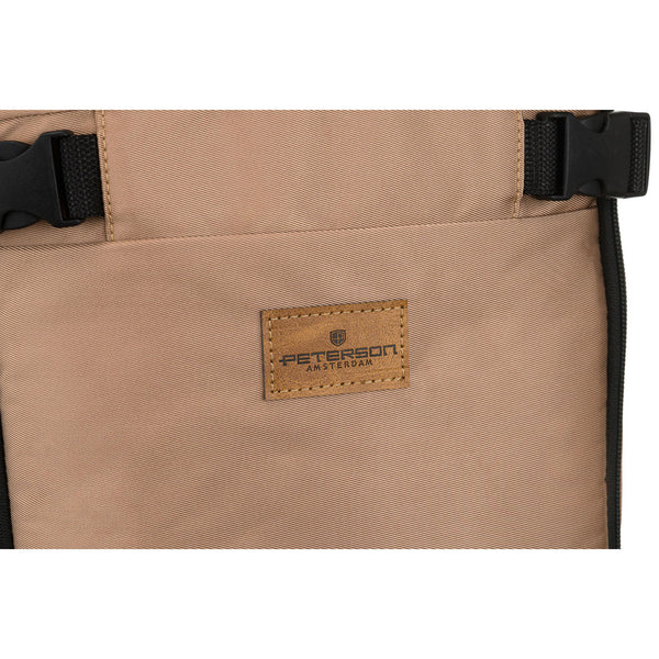 Smėlio spalvos poliesterinė kelioninė kuprinė „Peterson“ su kvėpuojančiomis petnešomis K56