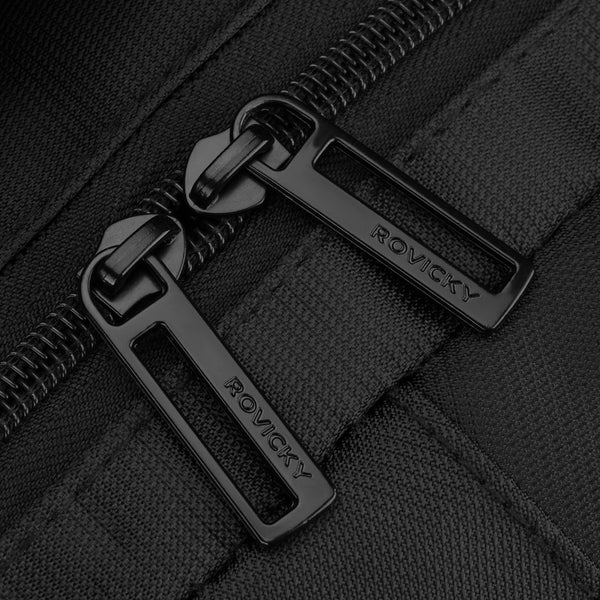 Talpi kelioninė kuprinė lėktuvui (38×27×16 cm) „Rovicky“, poliesterinė, juoda