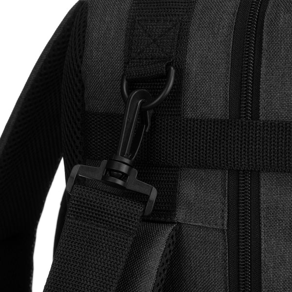 Talpi juoda poliesterinė kelioninė rankinio bagažo kuprinė „Peterson“ K53