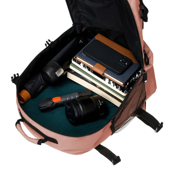 Talpi rožinė kelioninė rankinio bagažo kuprinė „Peterson“ su USB jungtimi K46