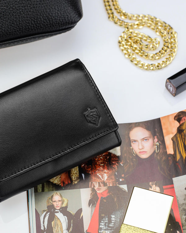 Moteriška odinė piniginė Stevens P40, juoda