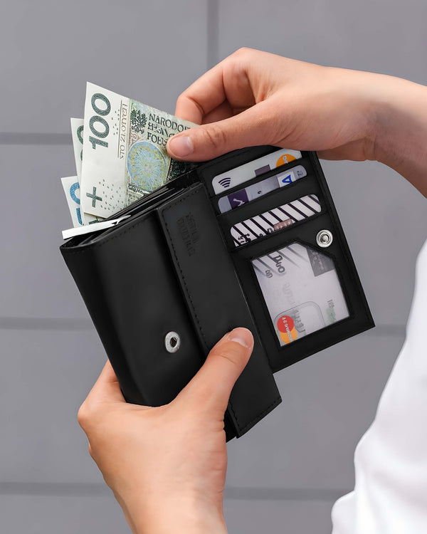 Moteriška odinė piniginė Stevens P40, juoda