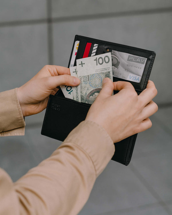 Moteriška piniginė STEVENS, juoda D1683