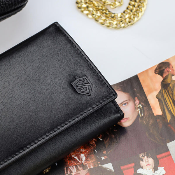 Moteriška piniginė STEVENS, juoda D1683