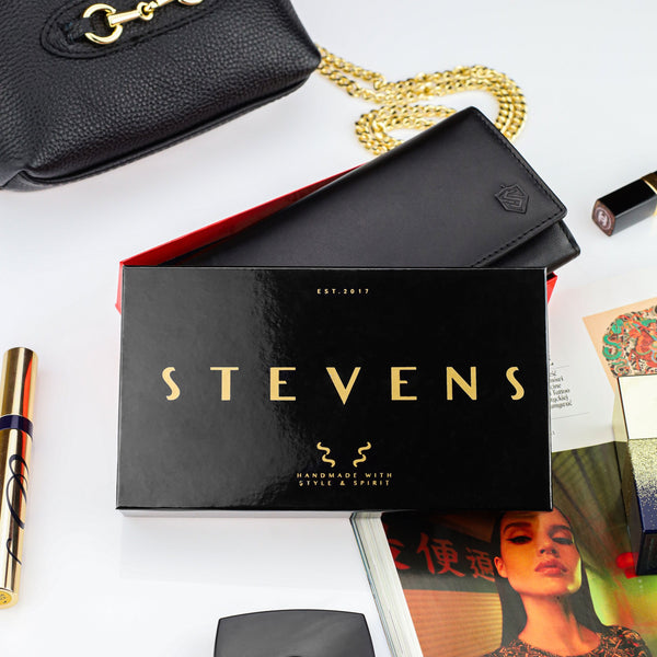Moteriška odinė pinigine Stevens P37B, juoda D1905
