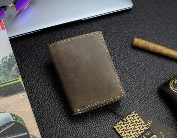 Vyriška odinė piniginė STEVENS su RFID apsauga rudos spalvos S194