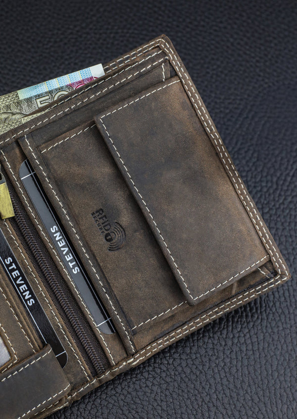 Vyriška odinė piniginė STEVENS su RFID apsauga rudos spalvos S194