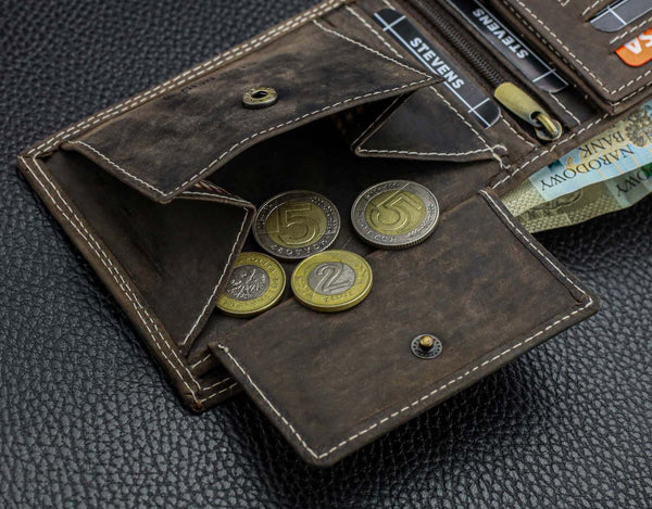 Vyriška odinė piniginė STEVENS su RFID apsauga rudos spalvos S195