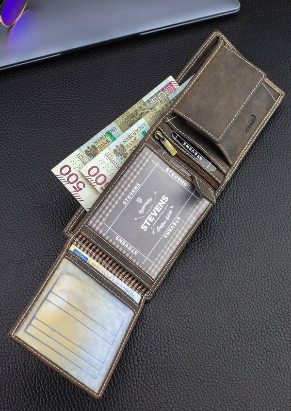 Vyriška odinė piniginė STEVENS su RFID apsauga rudos spalvos S195