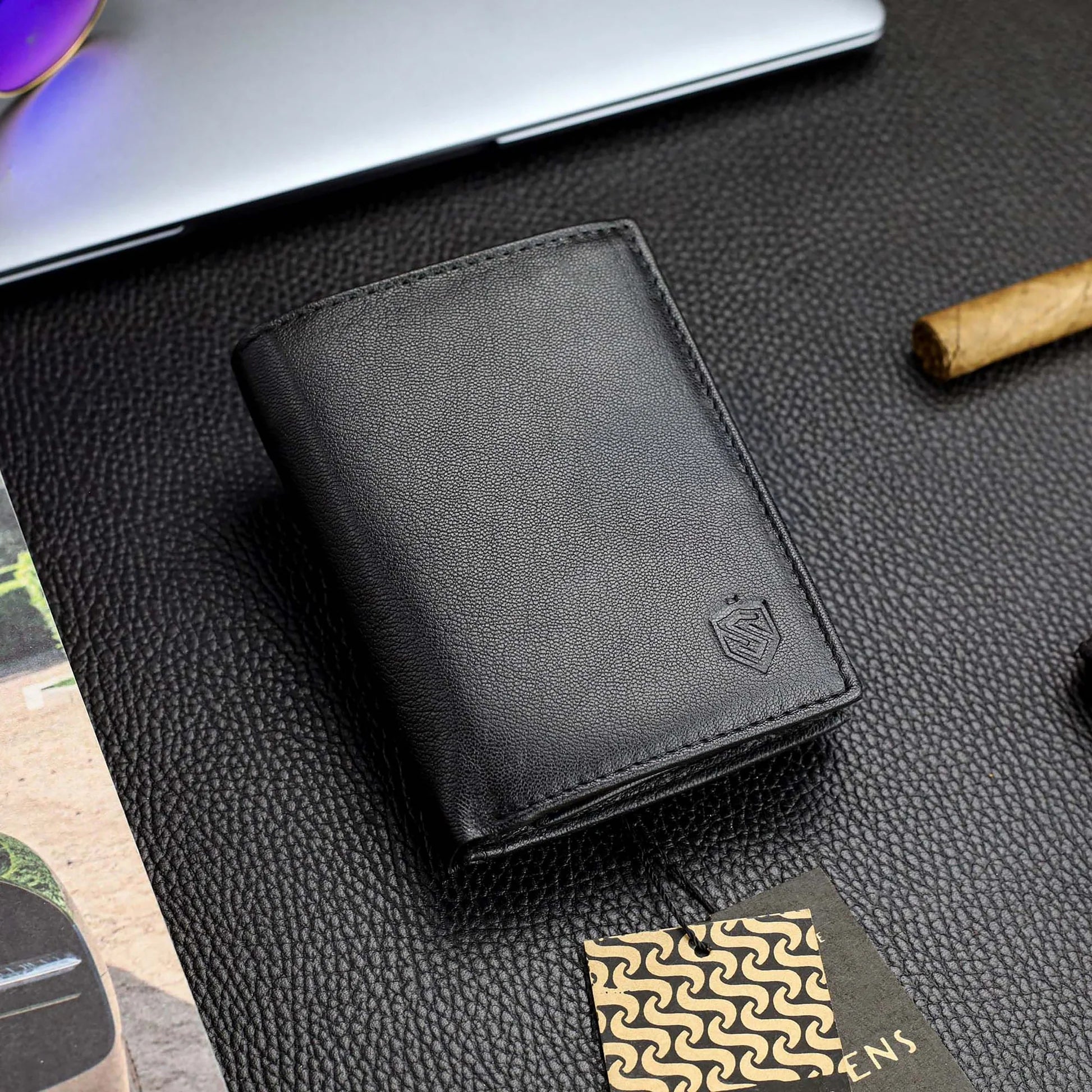 Piniginės ir diržo rinkinys STEVENS medinėje dėžutėje D123