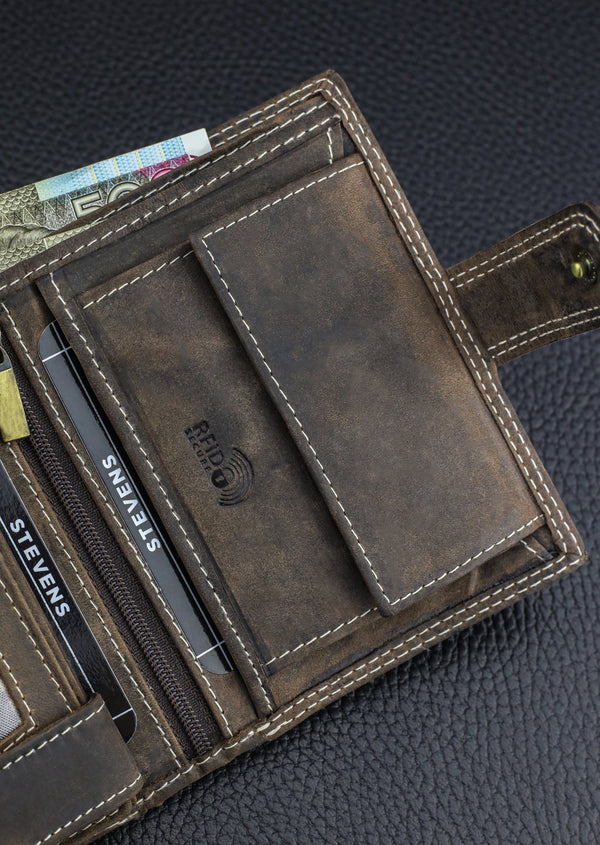 Vyriška odinė piniginė STEVENS su RFID apsauga, rudos spalvos S193
