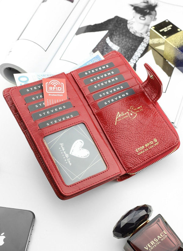 Moteriška odinė piniginė STEVENS su užtrauktuku bei RFID apsauga D1873