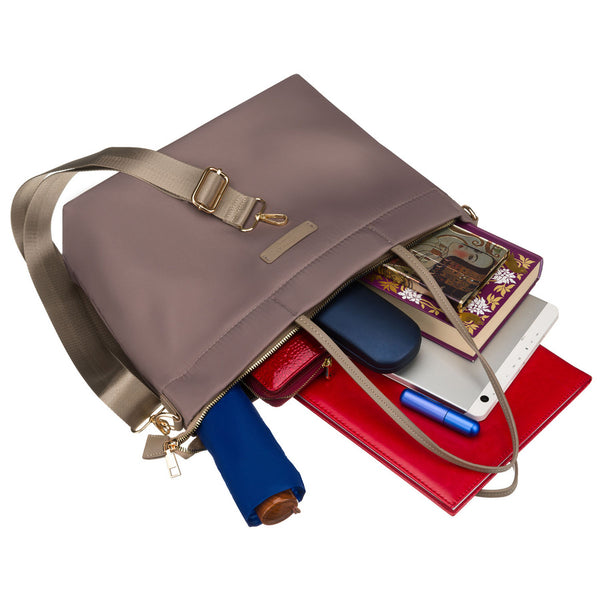 Moteriška „Peterson“ nailoninė shopper rankinė, smėlio spalvos, su magnetiniu užsegimu P22