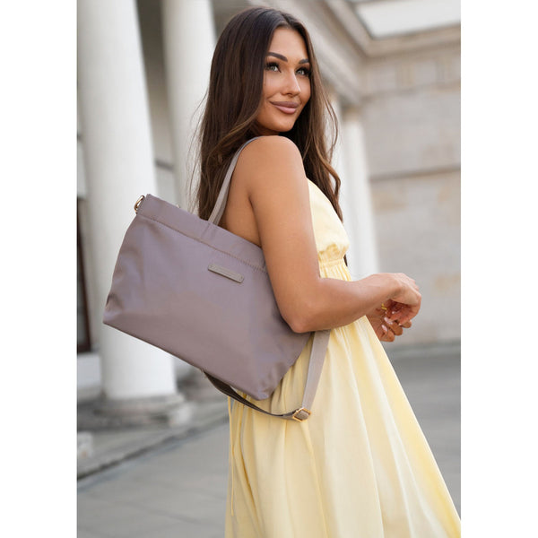 Moteriška „Peterson“ nailoninė shopper rankinė, smėlio spalvos, su magnetiniu užsegimu P22