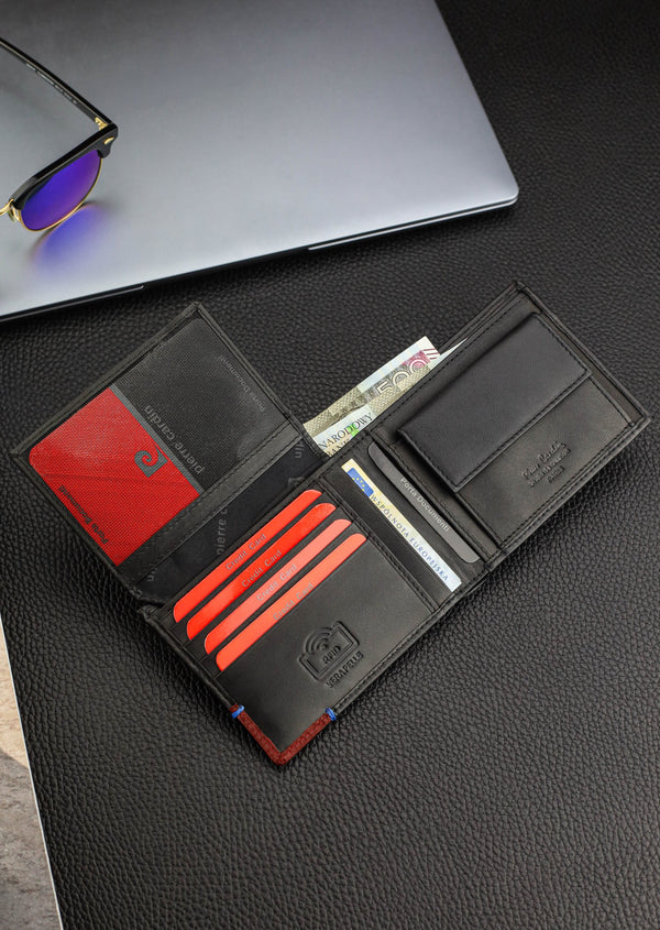 Dovanų rinkinys vyrams: odinė piniginė Pierre Cardin RFID, odinis diržas 75TILAK8806