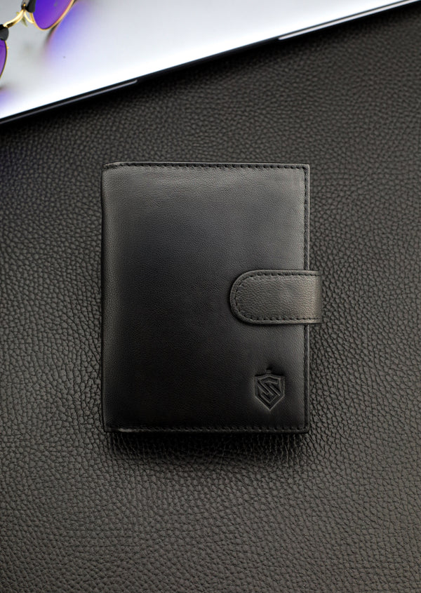 Dovanų komplektas vyrui – STEVENS odinė piniginė su RFID apsauga, išgyvenimo kortelė ir dovanų maišelis 326A