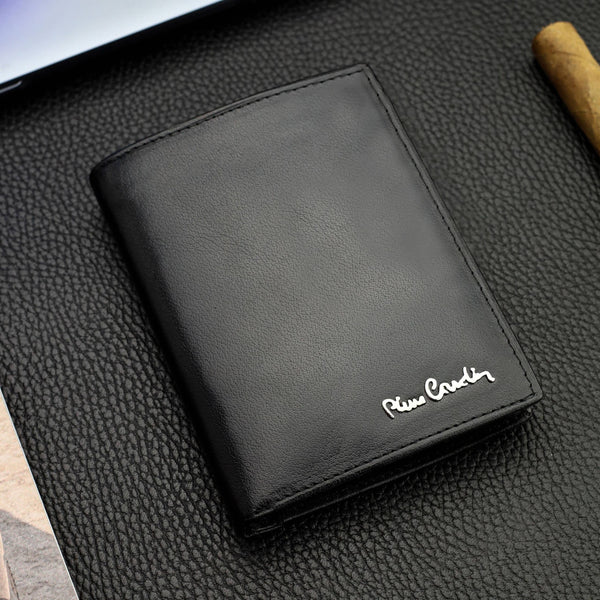 Dovanų rinkinys vyrams: odinė piniginė Pierre Cardin RFID ir diržas Stevens 623206