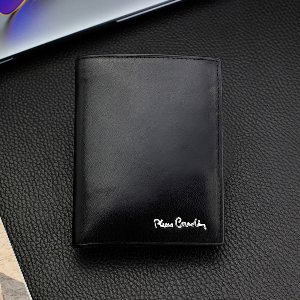 Dovanų rinkinys vyrams: odinė piniginė Pierre Cardin RFID ir diržas Stevens 623206