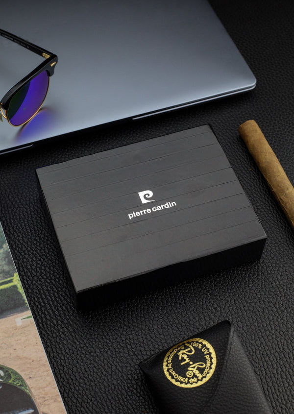 Dovanų rinkinys vyrams: odinė piniginė Pierre Cardin RFID ir diržas Stevens 323206