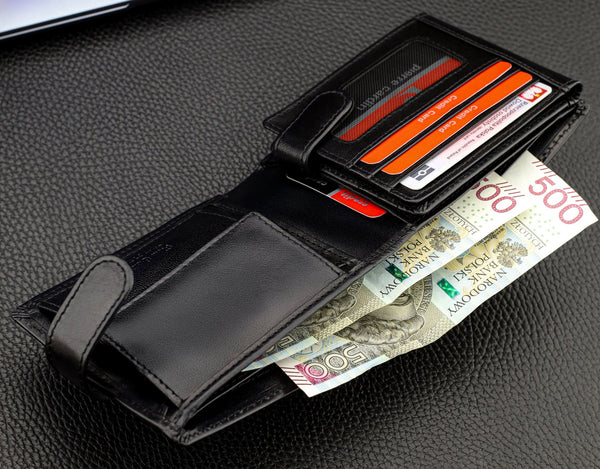 Dovanų rinkinys vyrams: odinė piniginė Pierre Cardin RFID ir diržas Stevens A423206 N523