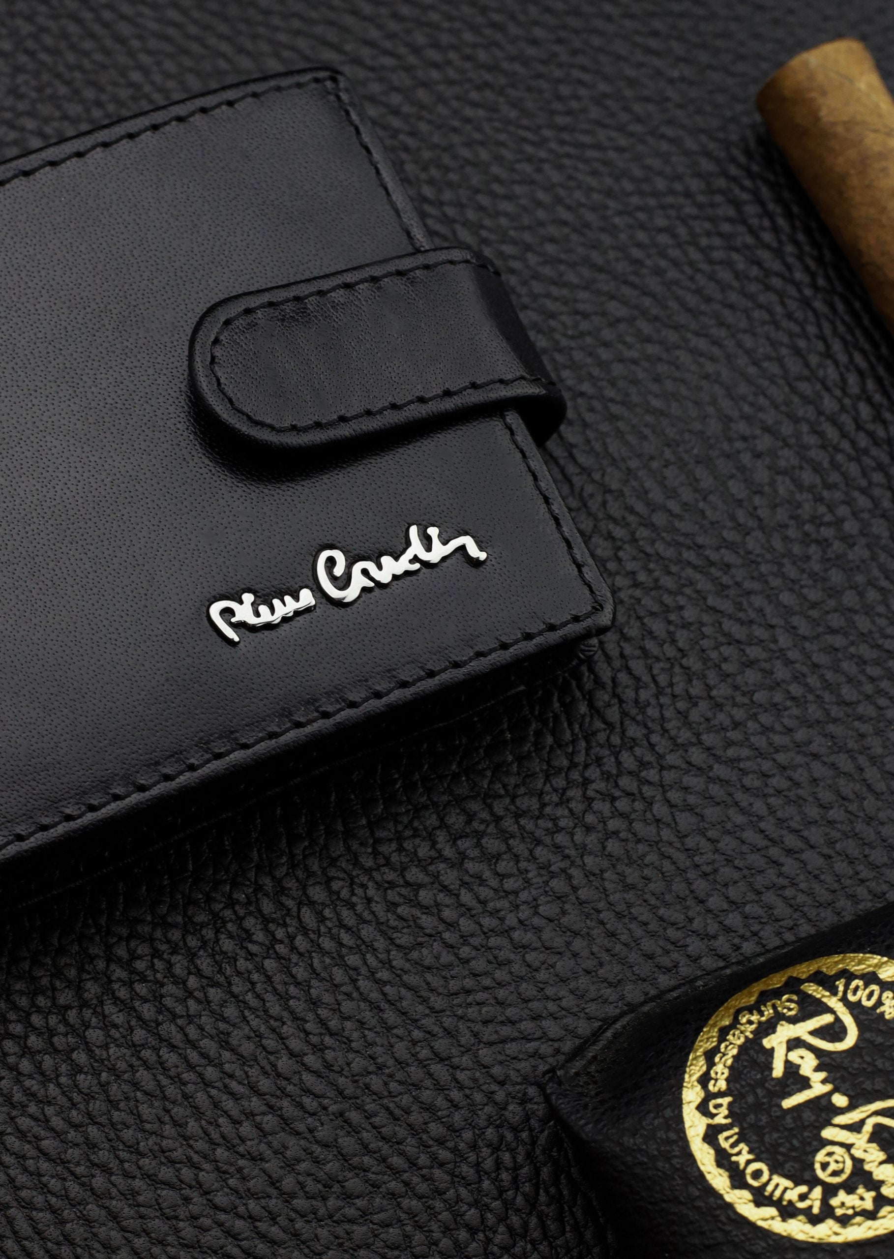 Dovanų rinkinys vyrams: odinė piniginė Pierre Cardin RFID ir diržas Stevens A423206 N523