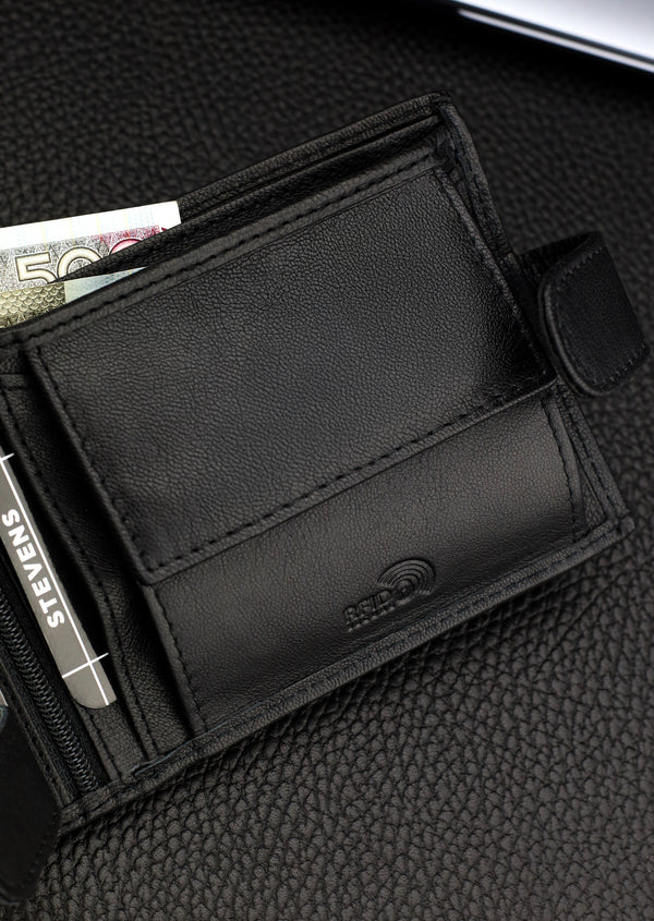Dovanų komplektas vyrui – STEVENS odinė piniginė su RFID apsauga, išgyvenimo kortelė ir dovanų maišelis 325A