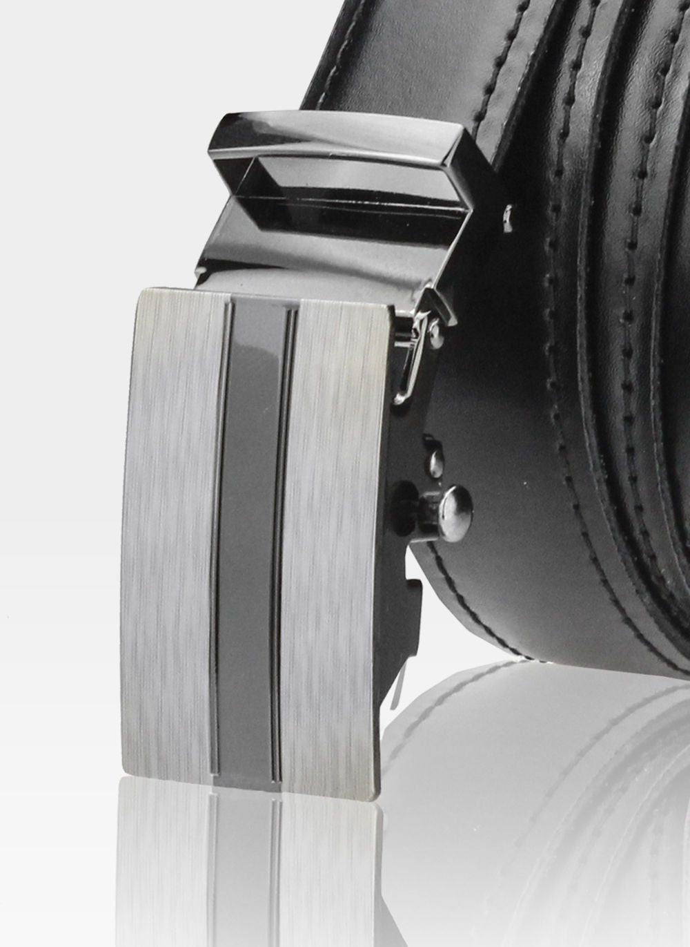 Vyriškas odinis diržas Stevens su automatine sagtimi, juodas D33