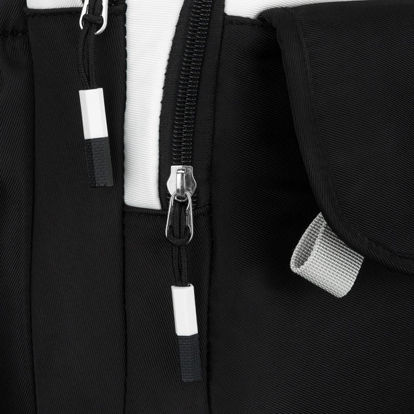 Kuprinė Peterson, juodas