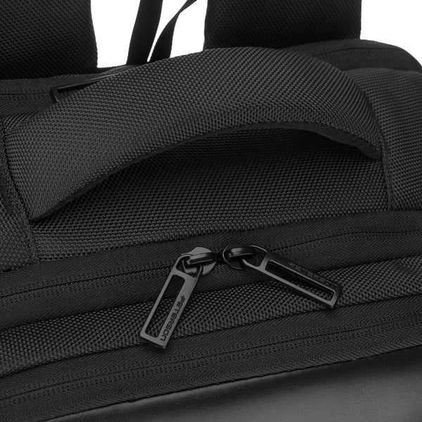 Kuprinė unisex Peterson, juoda K17